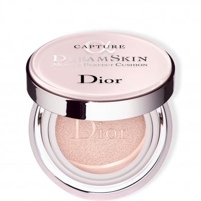 Capture Dreamskin Moist & Perfect Cushion SPF 50