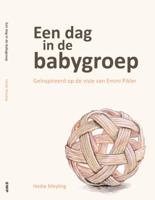 Een dag in de babygroep (Hardback)