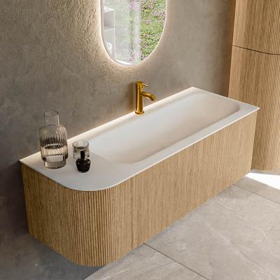 Mondiaz KURVE 125 cm Onderkast Greeploos 1 Lade Met Deuren Oak, Wastafel Solid Surface Rechts Talc 1 Kraangat Zonder Spiegel (KRVBGM125L1L1D1KR-Oak/Tal)