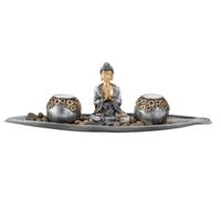 Boeddha decoratie beeldje met 2 kaarshouders op schaal - kunststeen - zilver/bruin - 30 x 11 cm - Beeldjes - thumbnail