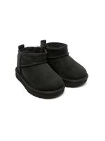 UGG Kids bottines Classic Ultra Mini en daim - Noir - thumbnail