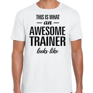 This is what an awesome trainer looks like cadeau t-shirt wit heren 2XL  -