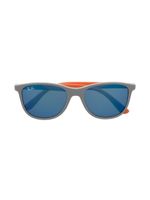 RAY-BAN JUNIOR lunettes de soleil carrées à logo gravé - Gris