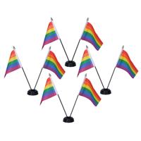 Regenboog Pride tafelvlaggetjes set 4x - dubbel op 1 standaard - 10 x 15 cm mini vlaggen