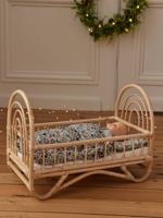 Rotan bed voor babypop beige