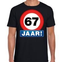 67 jaar geworden - Stopbord - verjaardag t-shirt - zwart - heren - Happy Birthday - kleding
