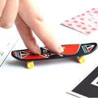 10 stuks mini Finger skateboard creatieve vingertop sport speelgoed willekeurige stijl levering