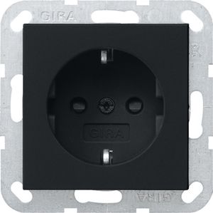GIRA stopcontact mat zwart met randaarde en kinderbeveiliging