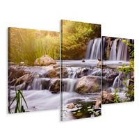 Schilderij - Prachtige waterval bij zonsopkomst, 3 luik, premium print - thumbnail