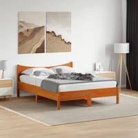 Bedframe zonder matras massief grenenhout wasbruin 140x200 cm