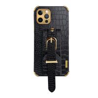 iPhone 11 Pro Max hoesje - Backcover - Slangenprint - Handvat - Gesp - Kunstleer - Zwart - thumbnail