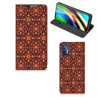 Motorola Moto G9 Plus Hoesje met Magneet Batik Brown - thumbnail