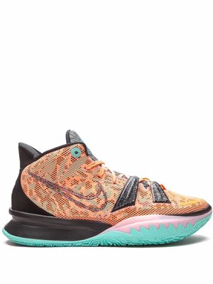 Nike baskets Kyrie 7 'Play for the Future' - Orange