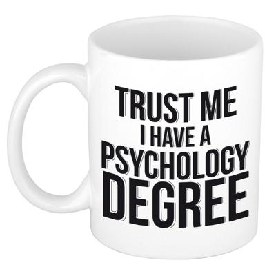 Trust me Psychology degree kado koffiemok - drinkbeker - Psychologie geslaagd - afstudeer cadeau
