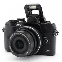 Olympus OM-D E-M10 mark IV + M.Zuiko Digital ED 14-42mm f/3.5-5.6 EZ occasion