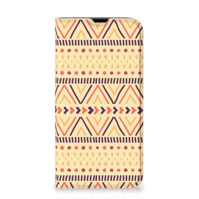 iPhone 13 Pro | Hoesje met Magneet | Aztec Yellow