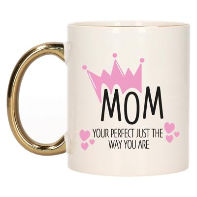 Cadeau koffie/thee mok voor mama - kroon/hartjes - goud - 300 ml - keramiek - Moederdag