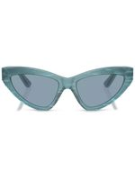 Dolce & Gabbana Eyewear lunettes de soleil teintées à monture papillon - Bleu - thumbnail