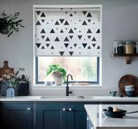 Minimalistisch driehoekspatroon raambekleding Scandinavisch