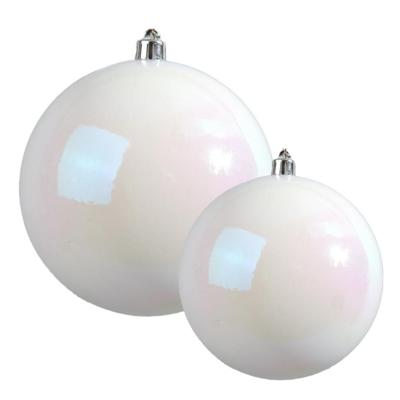 Grote kerstballen 2x stuks parelmoer wit 14 en 20 cm kunststof Grote kerstballen 2x stuks parelmoer wit 14 en 20 cm kunststof