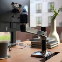 Ergotron LX Arm Desk Mount Monitor-tafelbeugel 1-voudig 38,1 cm (15) - 86,4 cm (34) Aluminium In hoogte verstelbaar, Kantelbaar, Zwenkbaar, Roteerbaar - thumbnail