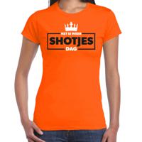 Koningsdag verkleed T-shirt voor dames - shotjes - oranje - feestkleding - thumbnail