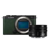 Panasonic Lumix S9 Dark Olive + S 18-40mm f/4.5-6.3