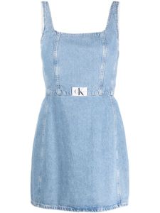 Calvin Klein Jeans robe courte en jean à logo brodé - Bleu