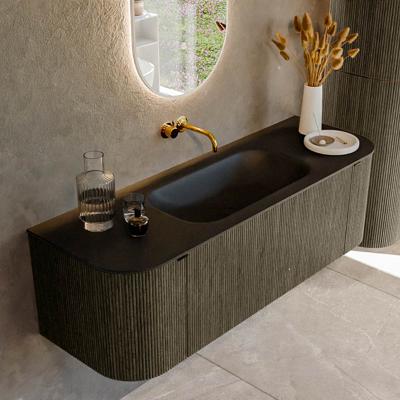 Badmeubel Mondiaz Kurve | 140 cm cm | Meubelkleur Shadow | Wastafelkleur Urban | Solid surface | Wasbak midden spoelbak | Zonder kraangat(en)