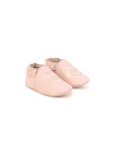 BOSS Kidswear chaussons en cuir à imprimé cœur - Rose