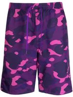 A BATHING APE® short de bain à motif camouflage - Violet - thumbnail