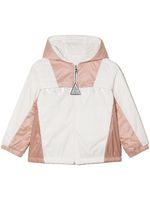 Moncler Enfant imperméable à logo imprimé - Blanc