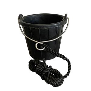 Yachticon Puts / Emmer Rubber 8 Liter Met 3 Meter Lijn Default