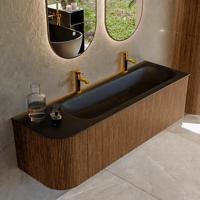 Mondiaz KURVE 145 cm Onderkast Greeploos 1 Lade Met Deuren Walnut, Wastafel Solid Surface Rechts Urban 2 Kraangaten Zonder Spiegel (KRVBGL145L1L1D2KR-Wal/Urb)