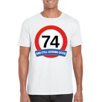 Verkeersbord 74 jaar t-shirt wit heren