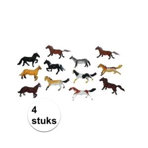 Paarden speelgoed - 4x stuks - plastic - 6 cm - figuur paard - willekeurig