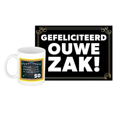 Verjaardag cadeau koffiemok 50 jaar - man - schoolbord - met gefeliciteerd ouwe zak wenskaart