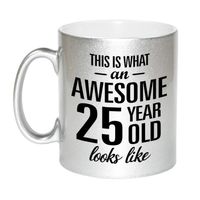 Awesome 25 year cadeau mok / beker zilver 330 ml - thumbnail