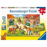 Ravensburger Vakantie op de manege kinderpuzzel - 2 x 12 stukjes - Dieren