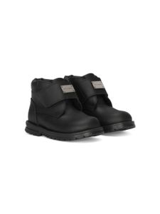 Dolce & Gabbana Kids bottines en cuir à plaque logo - Noir