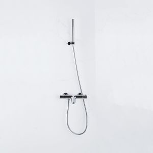Fortifura Calvi Thermostatische badkraan met staafhanddouche, handdouchehouder en metalen doucheslang chroom SW496810/SW720564/SW720223/SW706202