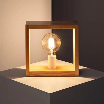 Minimalistische tafellamp vierkant hout met E27 fitting &apos;Nelie&apos;