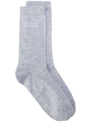 Brunello Cucinelli chaussettes nervurées - Gris