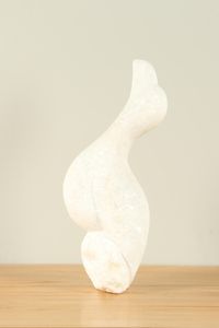 Natuurstenen ornament White Hawk, 36 cm