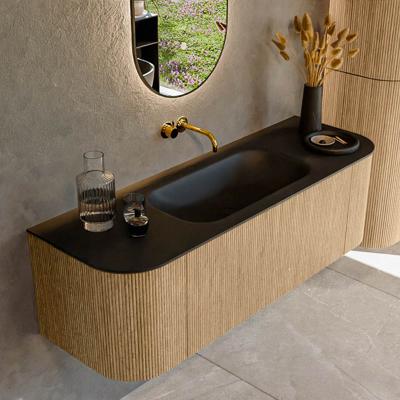 Mondiaz KURVE 140 cm Onderkast Greeploos 1 Lade Met Deuren Oak, Wastafel Solid Surface Midden Urban 0 Kraangaten Zonder Spiegel (KRVBGS140L+R1L2D0KM-Oak/Urb)