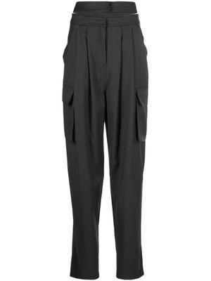 ANDREĀDAMO pantalon plissé à détails de découpes - Gris