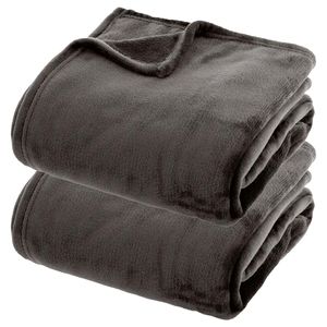 Fleece dekens/fleeceplaids - 2x - donkergrijs - 180 x 230 cm - polyester - bankdeken