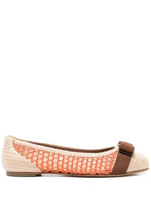 Ferragamo ballerines tressées à détail de noeud - Tons neutres