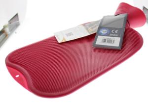 Fashy Kruik warm water zak cranberry dubbele rib