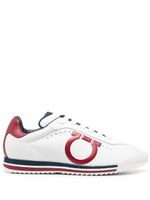 Ferragamo baskets à logo embossé - Blanc